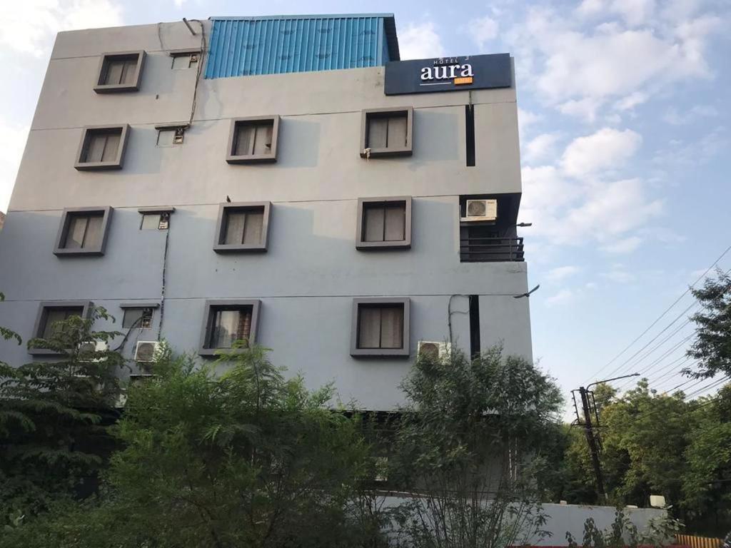 Hotel Aura Inn インドール エクステリア 写真